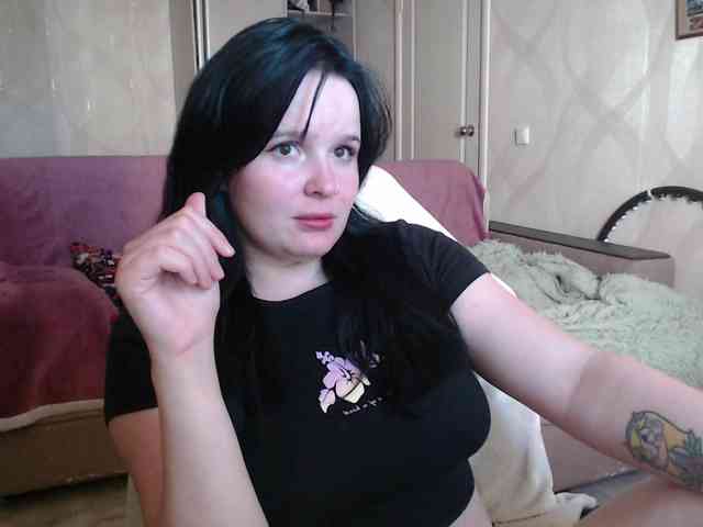Lizzi-Peach webcam