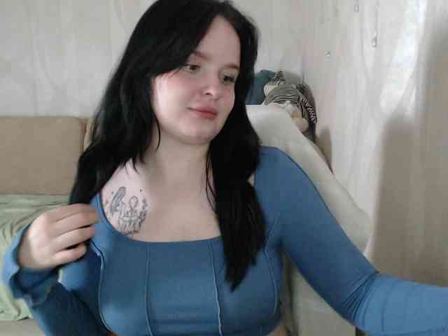 Lizzi-Peach webcam