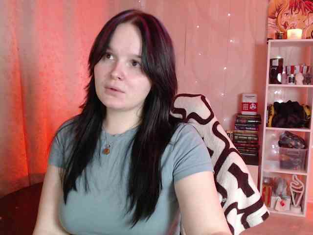 Lizzi-Peach webcam