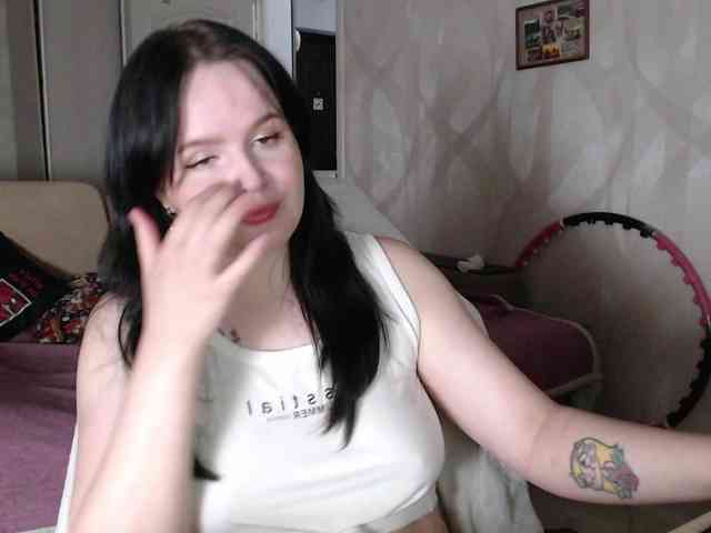 Lizzi-Peach webcam