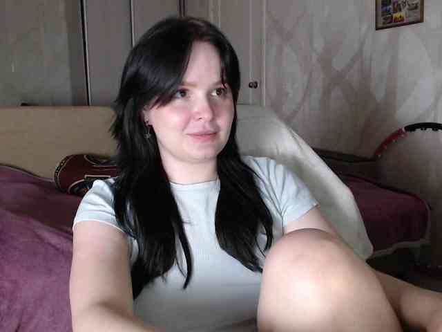 Lizzi-Peach webcam