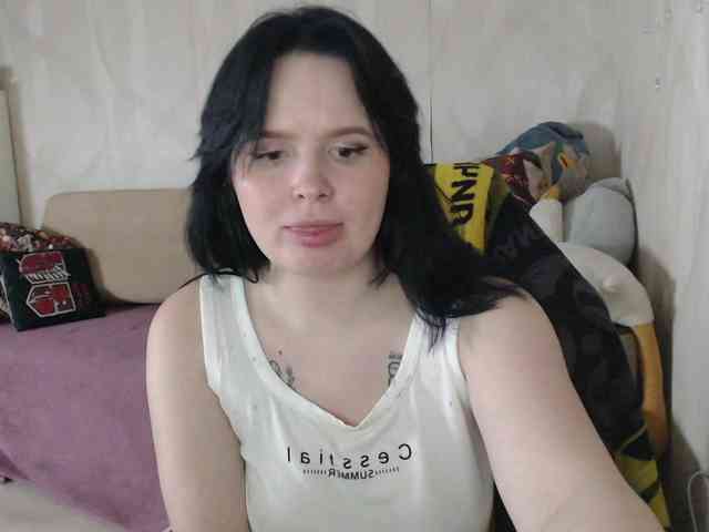 Lizzi-Peach webcam