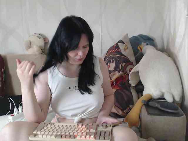 Lizzi-Peach webcam