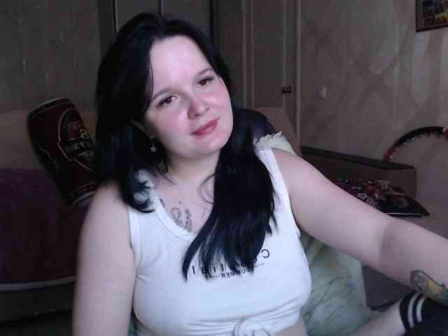 Lizzi-Peach webcam