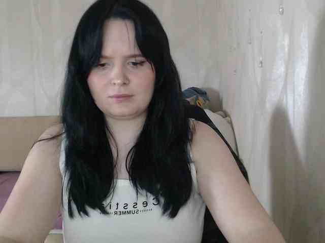 Lizzi-Peach webcam