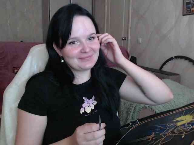 Lizzi-Peach webcam