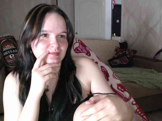 Lizzi-Peach webcam