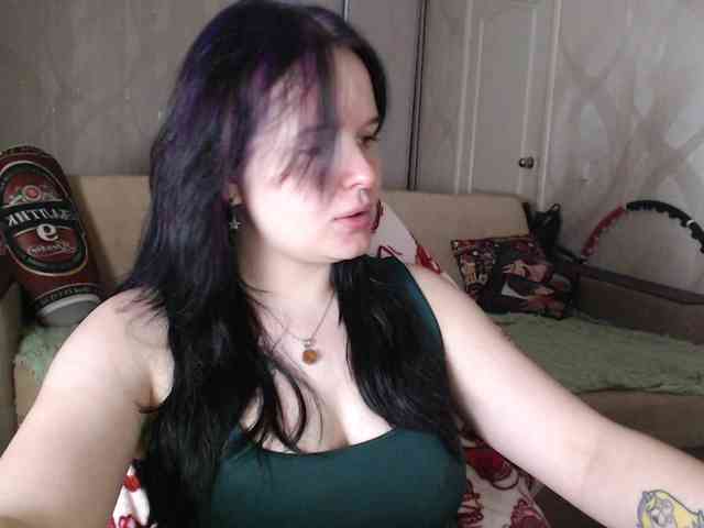 Lizzi-Peach webcam