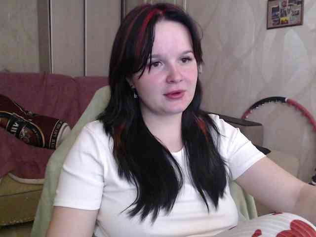 Lizzi-Peach webcam