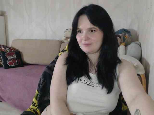 Lizzi-Peach webcam