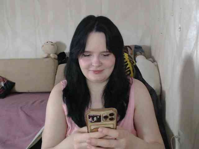 Lizzi-Peach webcam