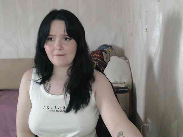 Lizzi-Peach webcam
