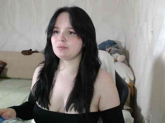 Lizzi-Peach webcam
