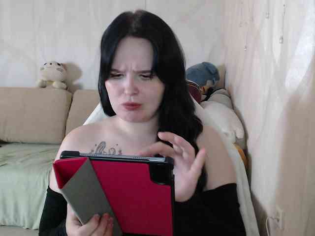 Lizzi-Peach webcam