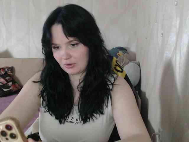 Lizzi-Peach webcam