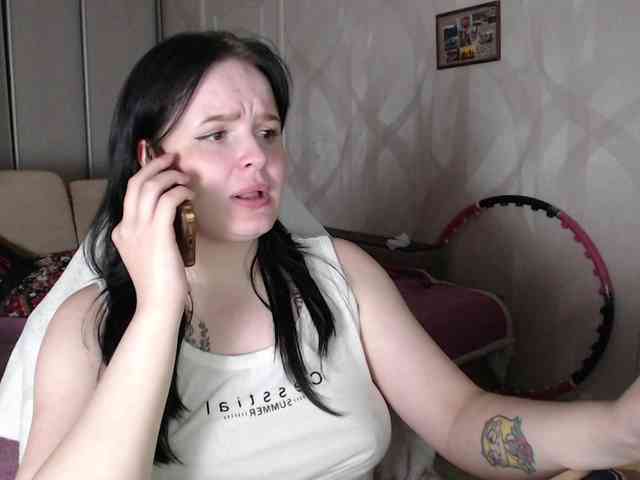 Lizzi-Peach webcam