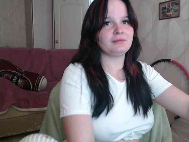Lizzi-Peach webcam