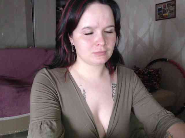 Lizzi-Peach webcam
