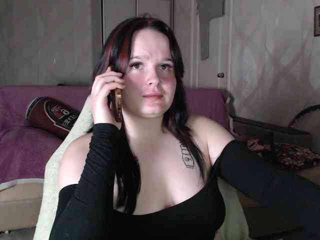 Lizzi-Peach webcam