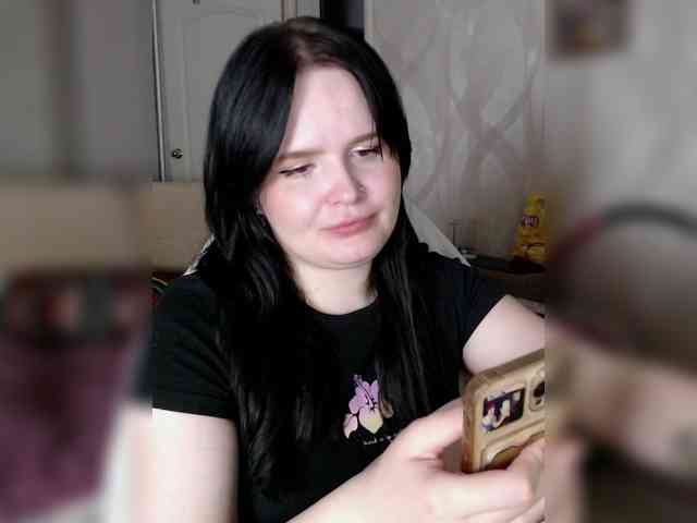 Lizzi-Peach webcam
