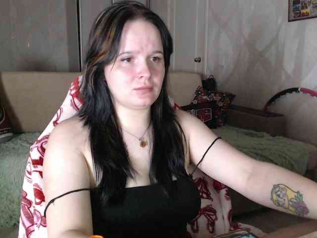 Lizzi-Peach webcam