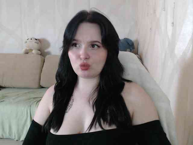 Lizzi-Peach webcam