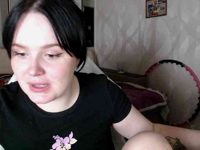 Lizzi-Peach webcam
