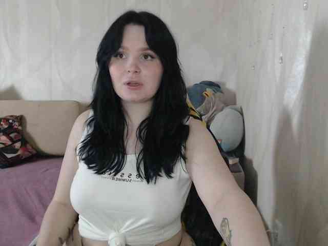 Lizzi-Peach webcam