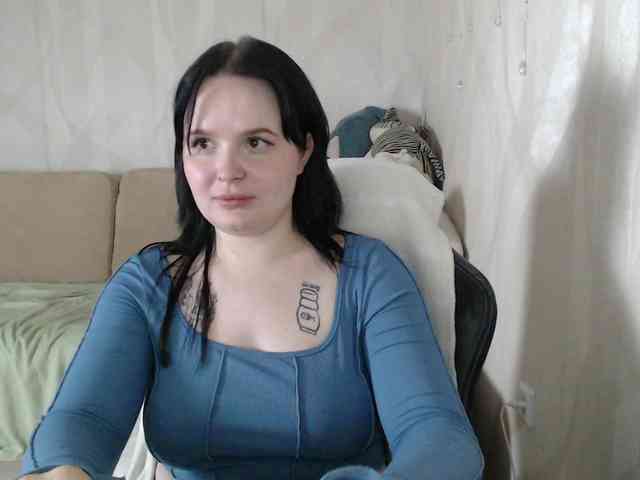 Lizzi-Peach webcam