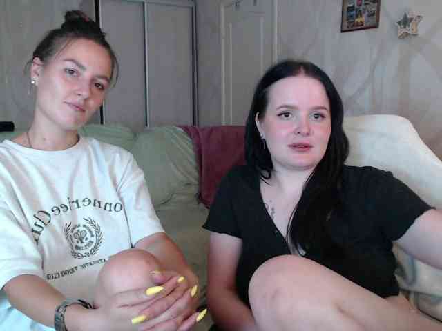 Lizzi-Peach webcam