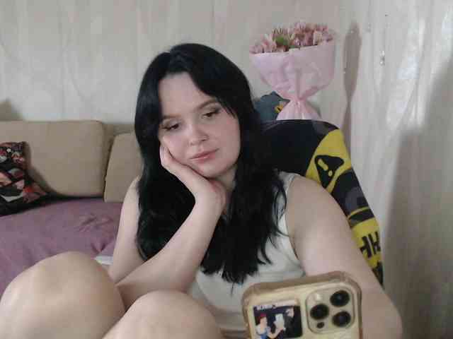 Lizzi-Peach webcam