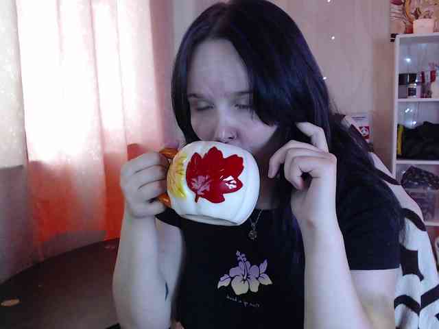 Lizzi-Peach webcam