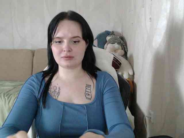 Lizzi-Peach webcam