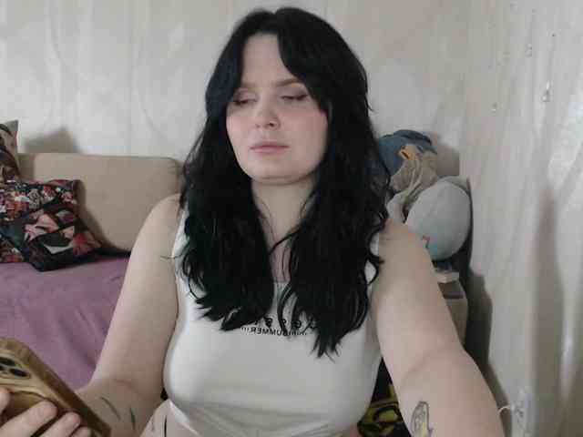 Lizzi-Peach webcam