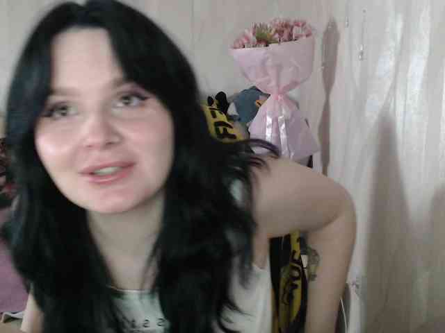 Lizzi-Peach webcam