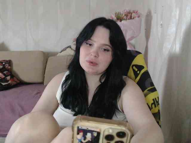 Lizzi-Peach webcam