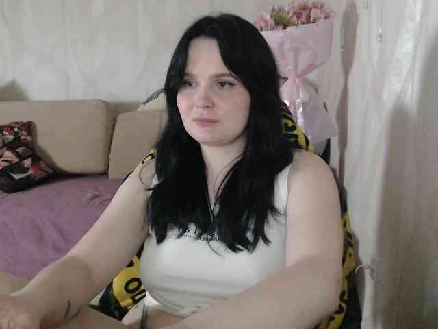 Lizzi-Peach webcam