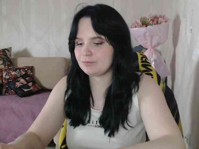 Lizzi-Peach webcam