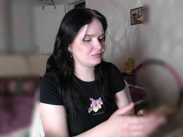 Lizzi-Peach webcam