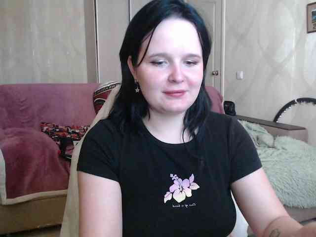 Lizzi-Peach webcam