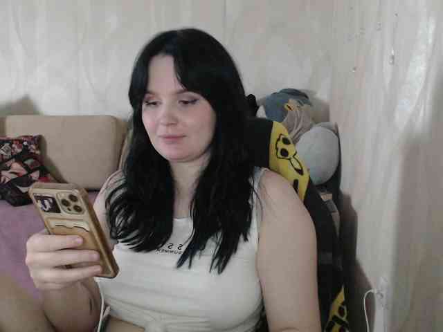 Lizzi-Peach webcam