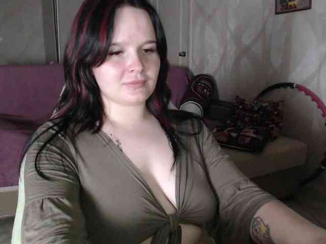 Lizzi-Peach webcam