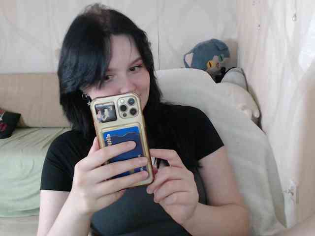Lizzi-Peach webcam