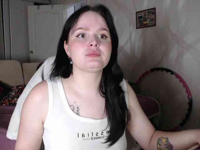 Lizzi-Peach webcam