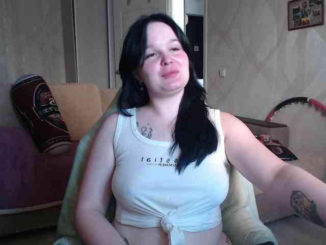Lizzi-Peach webcam