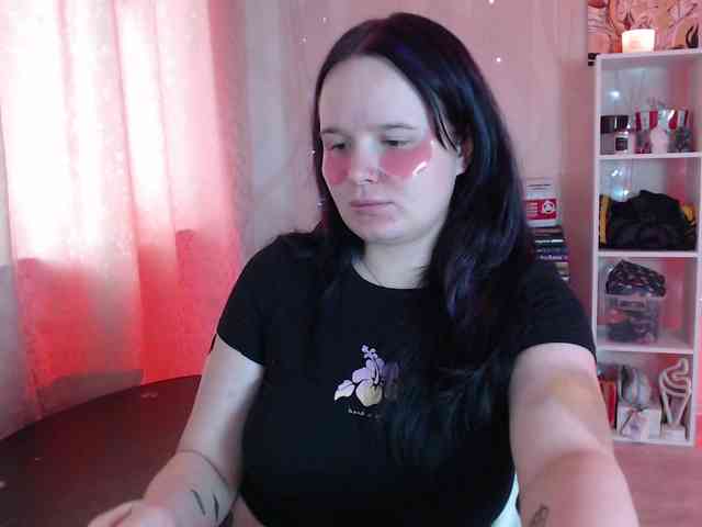 Lizzi-Peach Lizzi-Peach