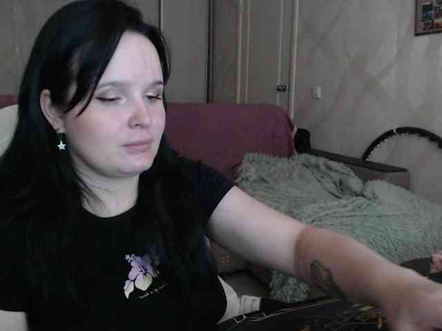 Lizzi-Peach webcam