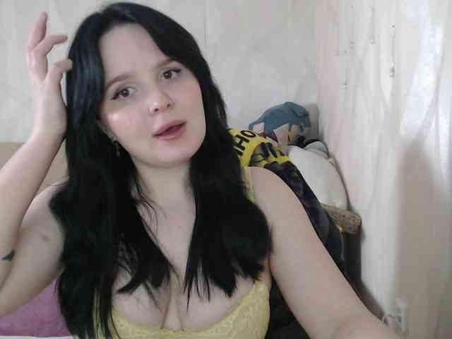 Lizzi-Peach webcam