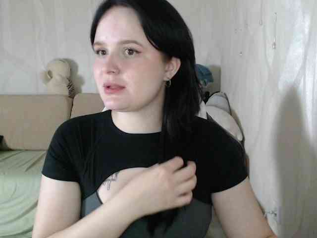 Lizzi-Peach webcam