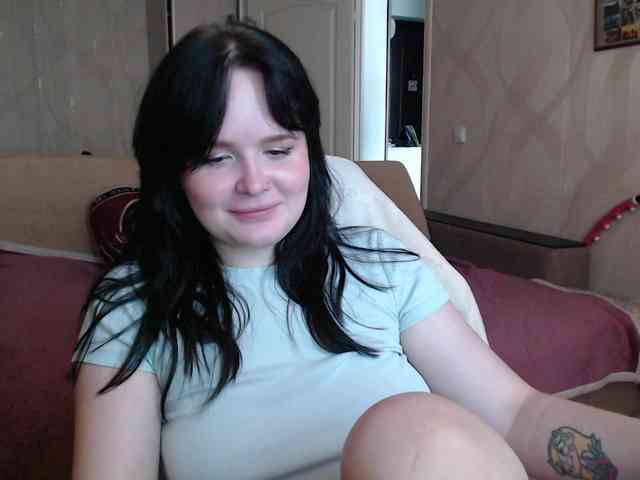 Lizzi-Peach webcam